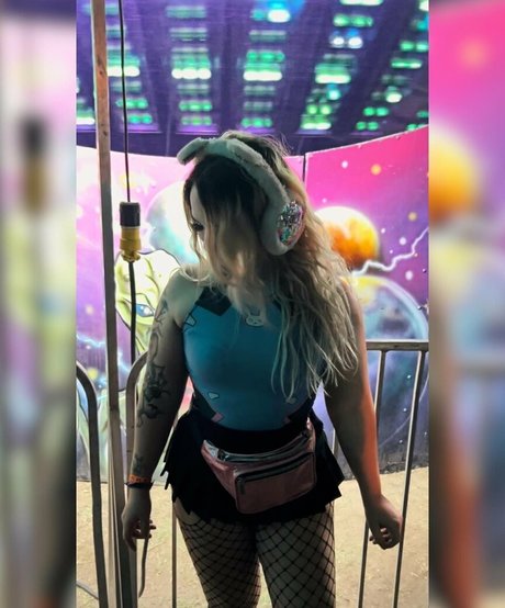 cheekywahmenfree pretty pornstar image