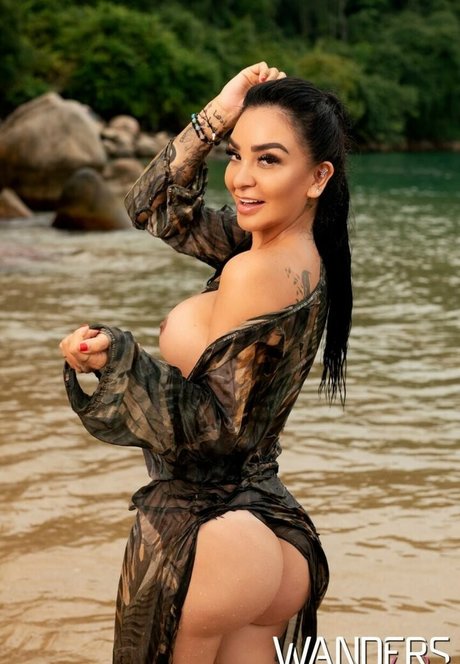 Wanders Lover model top galleries