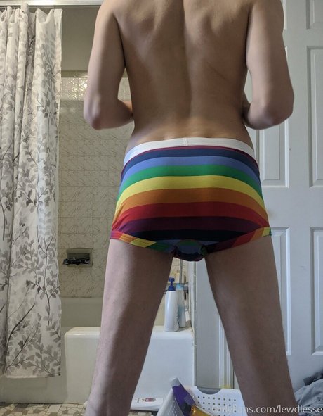 lewdlesse pornstar high quality images