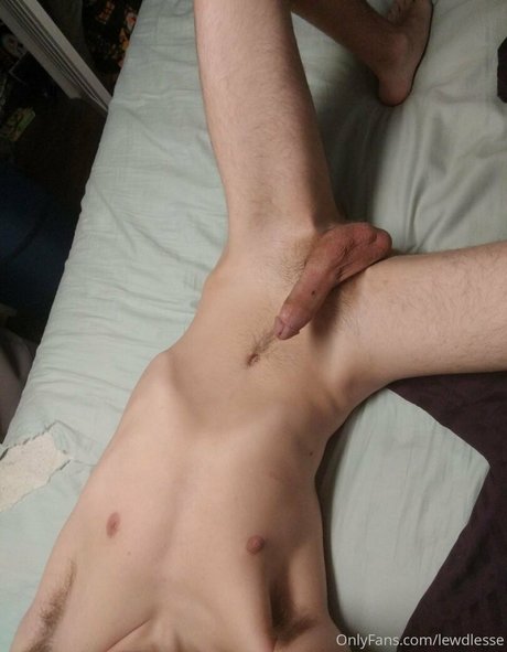 lewdlesse model nice images