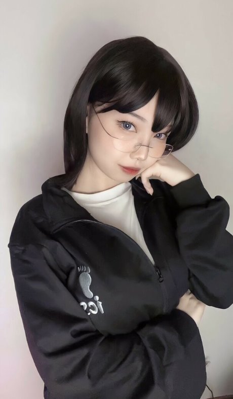 Hakaosan Patreon model free gallery