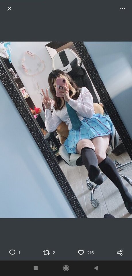 Anzu Veca model exclusive pics