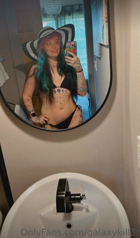 happilyeverawful porn actress photo