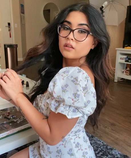 yourprincesslol model photo