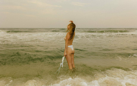 natural ass onlyfans hot image