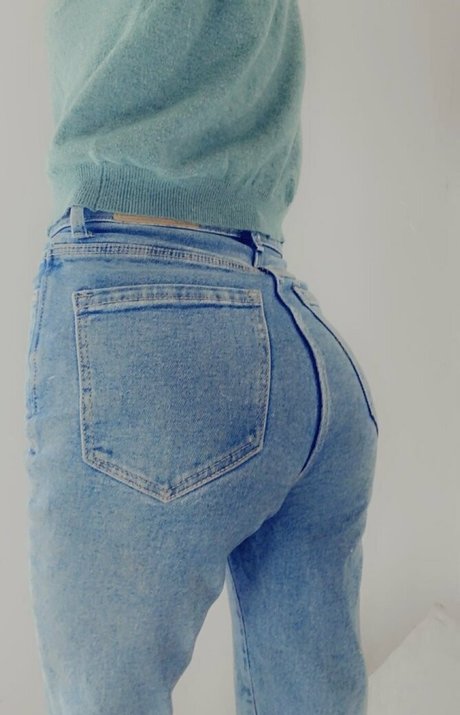 feedfrankiefree nude model photos