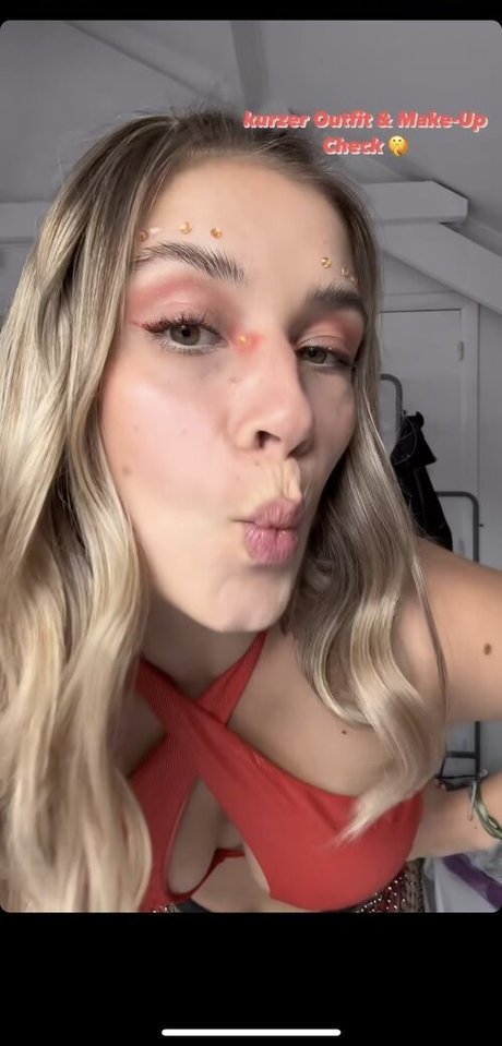 Paula Doeringer model erotic photos