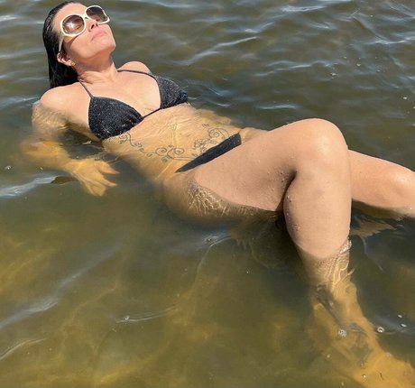 Maria Candida model pornographic photos