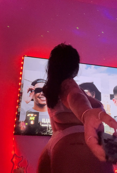 MandyLia star porn pics