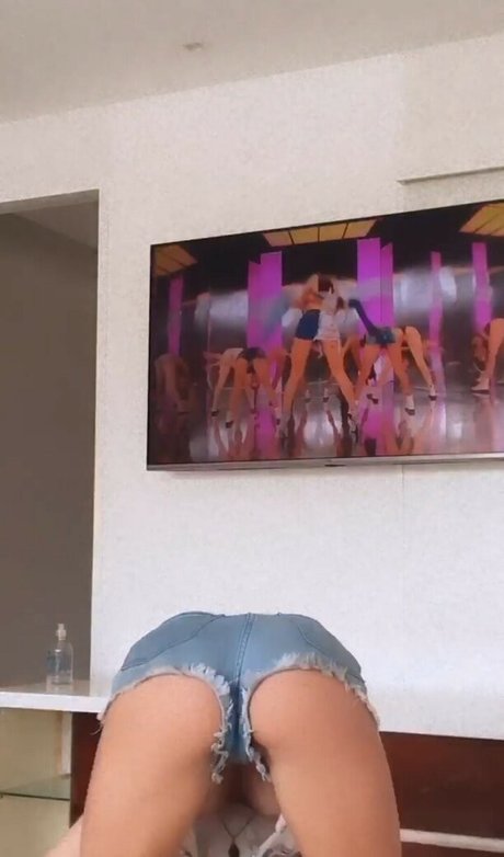 Thaylise Pivato exclusive actress photos