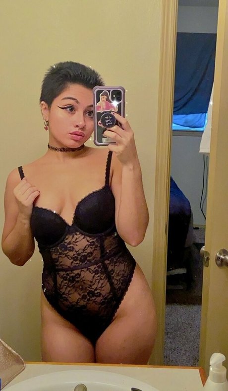 xxreprimandher hot model picture