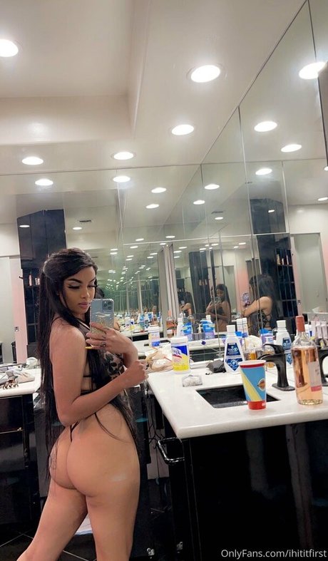 itsihititfirst exclusive star pictures