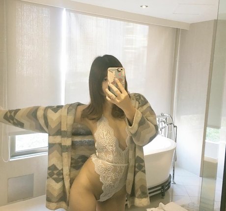 Hanyuyen hd pornstar pictures