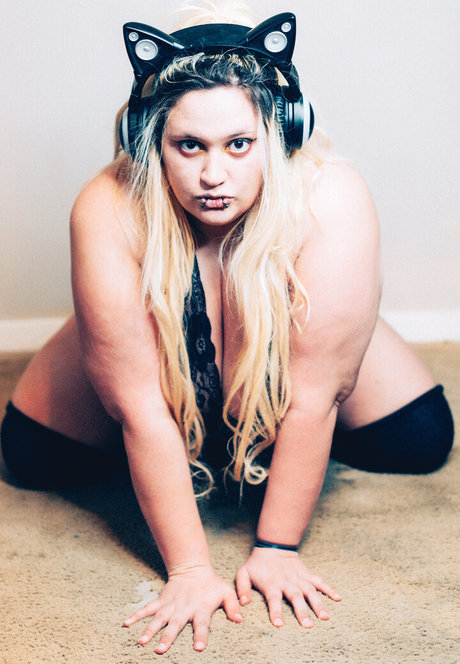 shemale outdoor onlyfans hd photo