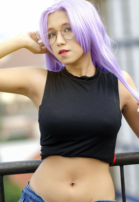 Refeen star erotic photo