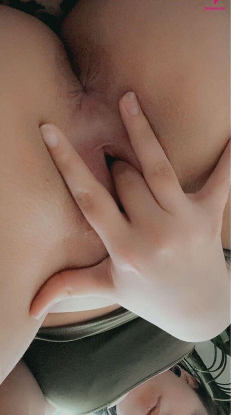 Van sen pornstar nude pic