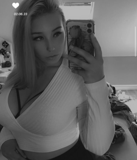 Van sen nudes star gallery