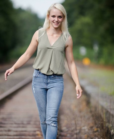 Kristina Marie Buley exclusive star images