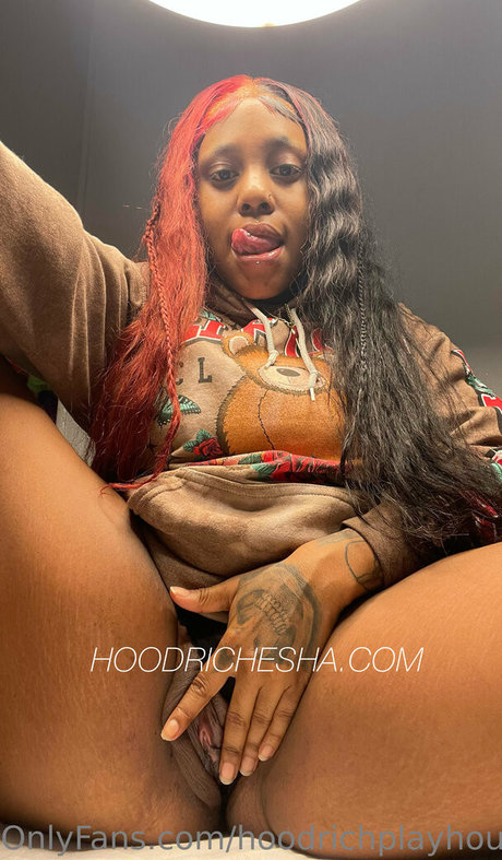 hoodrichplayhouse star hot gallery