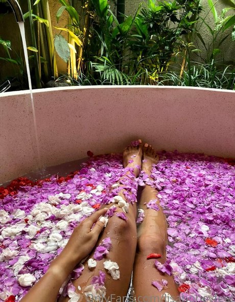 lisahoneyfeet sexy model photos