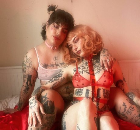 IvyElf adult actress pic