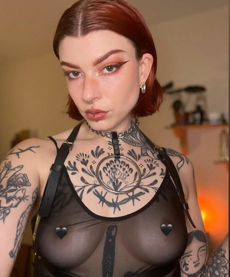 IvyElf star naked image