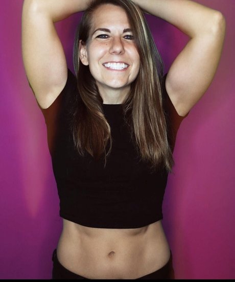 Ali Spagnola naked actress gallery