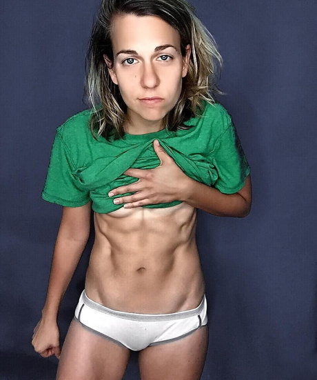 Ali Spagnola top star galleries
