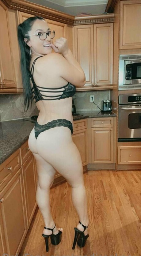 asian brunette onlyfans sexy picture