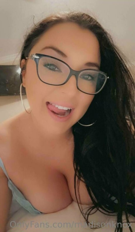 popular trans onlyfans hot naked picture