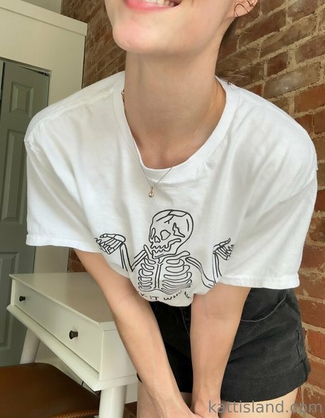 kattinthehatfree pornstar naked image