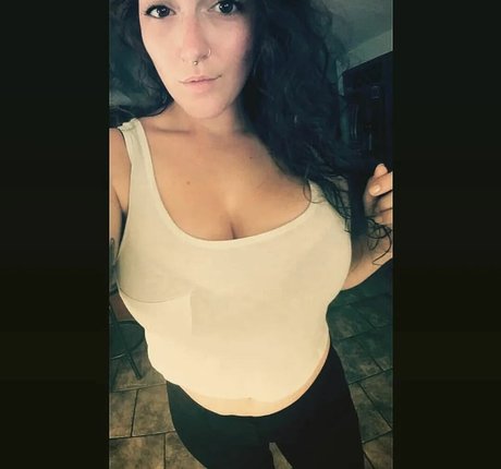 etidsteaz29 exclusive actress pics