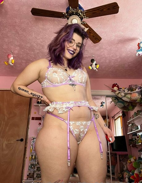 queen egirl27 model nudes picture