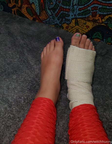 witchhunny model exclusive pic