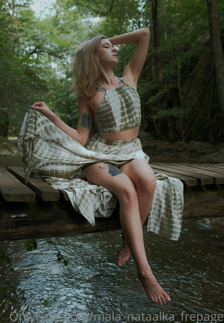 mala nataalka frepage model sexy pics