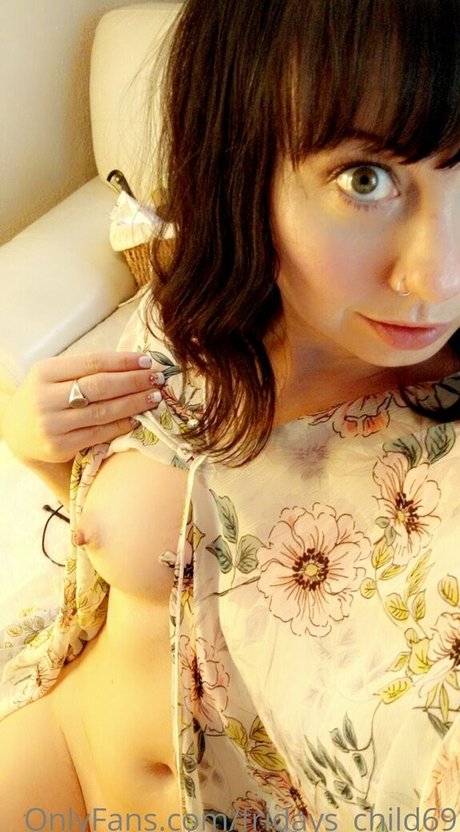 fridays child69 exclusive model photo