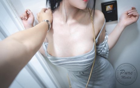 Aram erotic actress pic