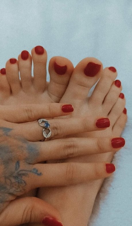 al3gomita star hot pic