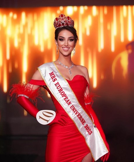 Nina Svet hd actress images