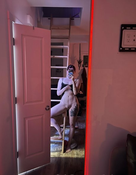 jadeavery star beautiful pic