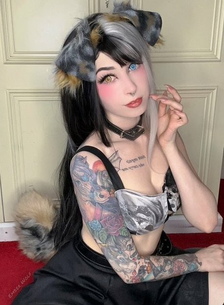 Ember Wolf hot star img