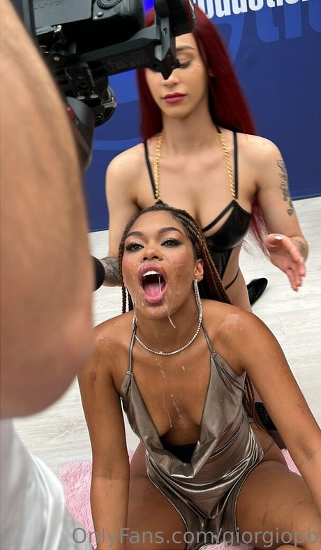 chubby mom onlyfans art porn photo