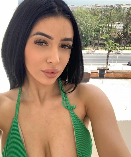 nidakhan pornstar xxx image