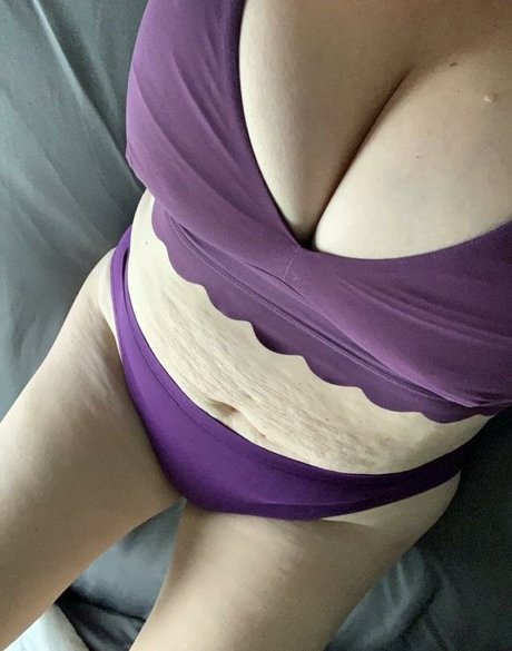 TheeJanessa model adult pic