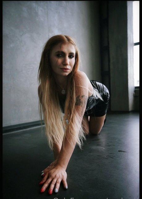 naskusia exclusive actress photos