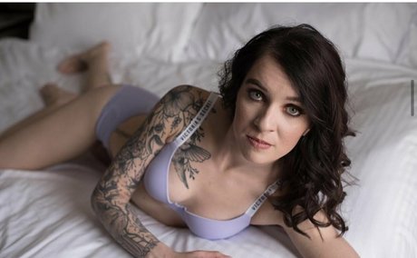 kinsleymaefree xxx pornstar pic