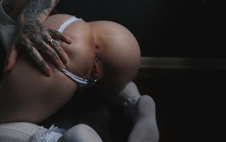 Dametualma model exclusive pictures