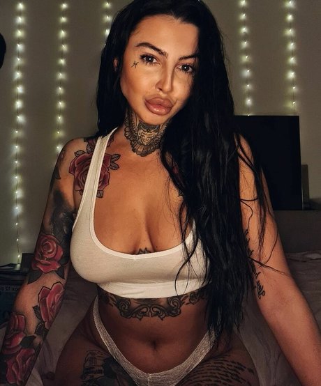 russian model onlyfans pornographic pictures