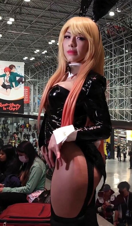 Arabella Kat Posting porn star pictures