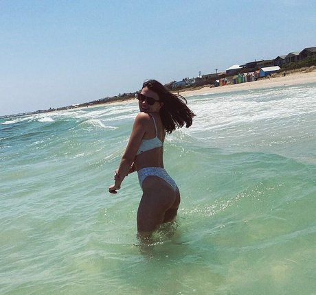 brunette pov onlyfans exclusive photo